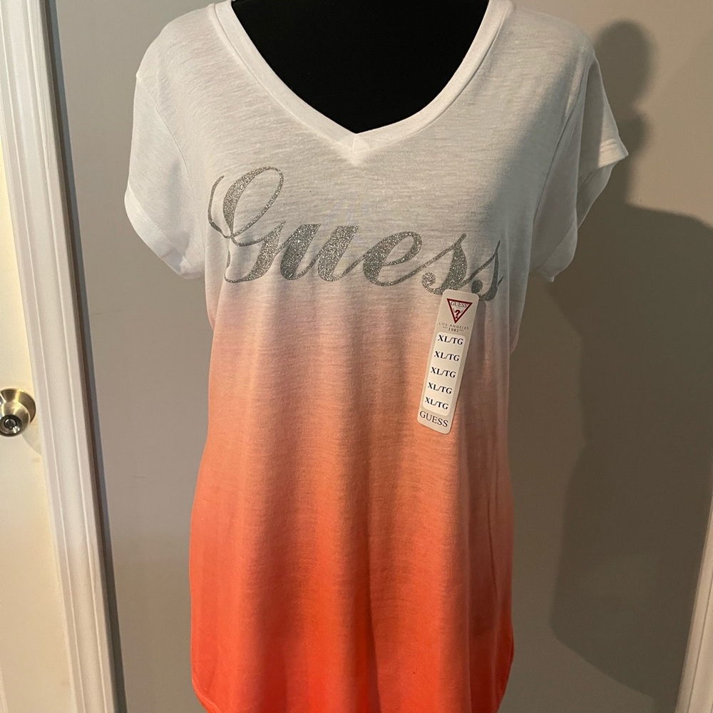 Guess tee nwt